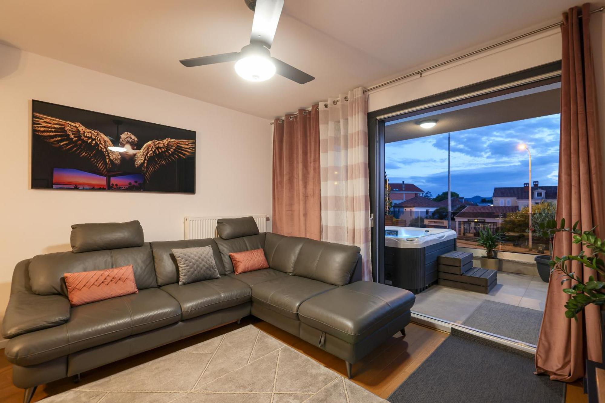 Luma Luxury Apartment With Jacuzzi Задар Экстерьер фото